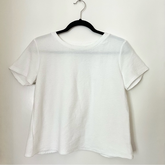 LOFT Tops - LOFT White Blouse Textured Short Sleeve White with Criss Cross Back Sz Small